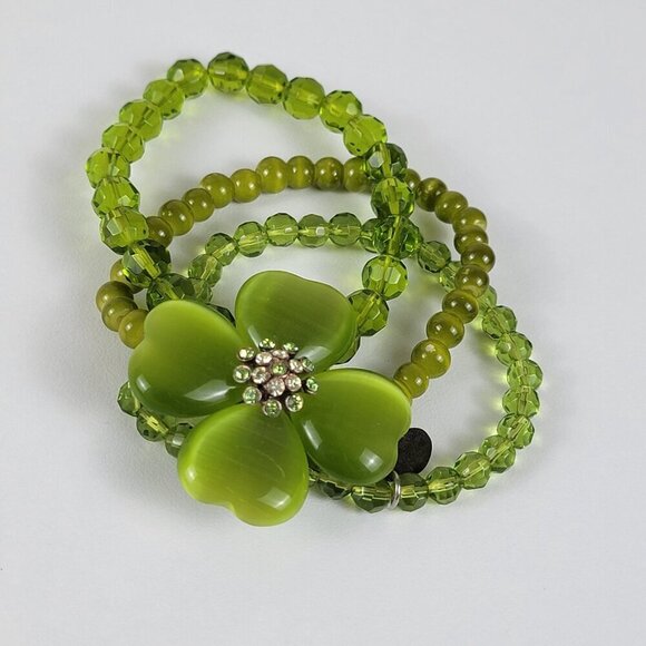 Vtg. Laila Rowe Green Flower Charm Beaded Stretch Bracelet 6.5" Expandable - Picture 2 of 12